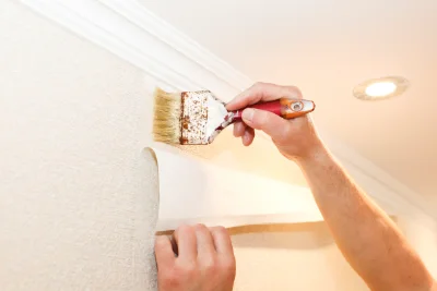 Pose de papier peint à Corancy — revêtements muraux et toiles de verre